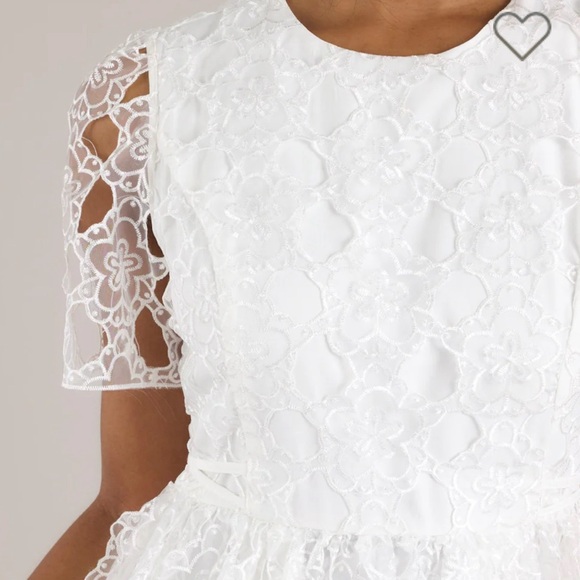 White Floral Embroidered Midi Dress, size M. NWT - Picture 2 of 7